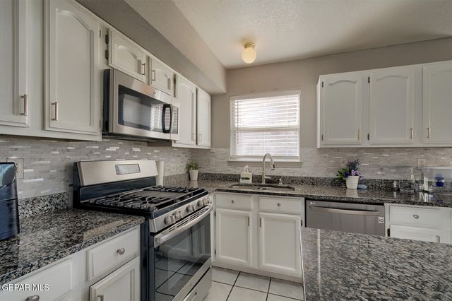 6135 TWILIGHT VIEW Way, El Paso, TX 79932