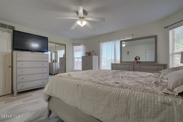 6135 TWILIGHT VIEW Way, El Paso, TX 79932