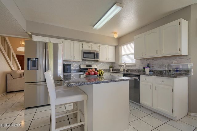 6135 TWILIGHT VIEW Way, El Paso, TX 79932