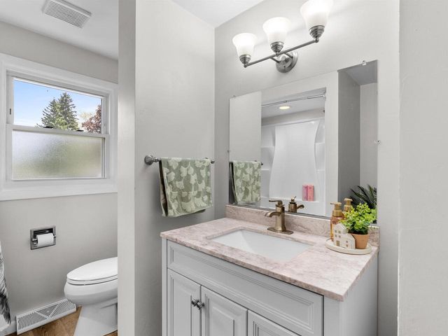 3813 S 13th STREET, Sheboygan, WI 53081