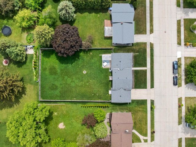 3813 S 13th STREET, Sheboygan, WI 53081