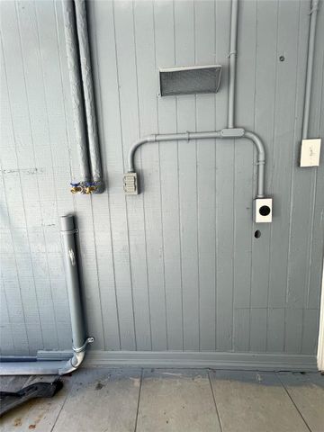 13809 Hershe Street, Houston, TX 77015