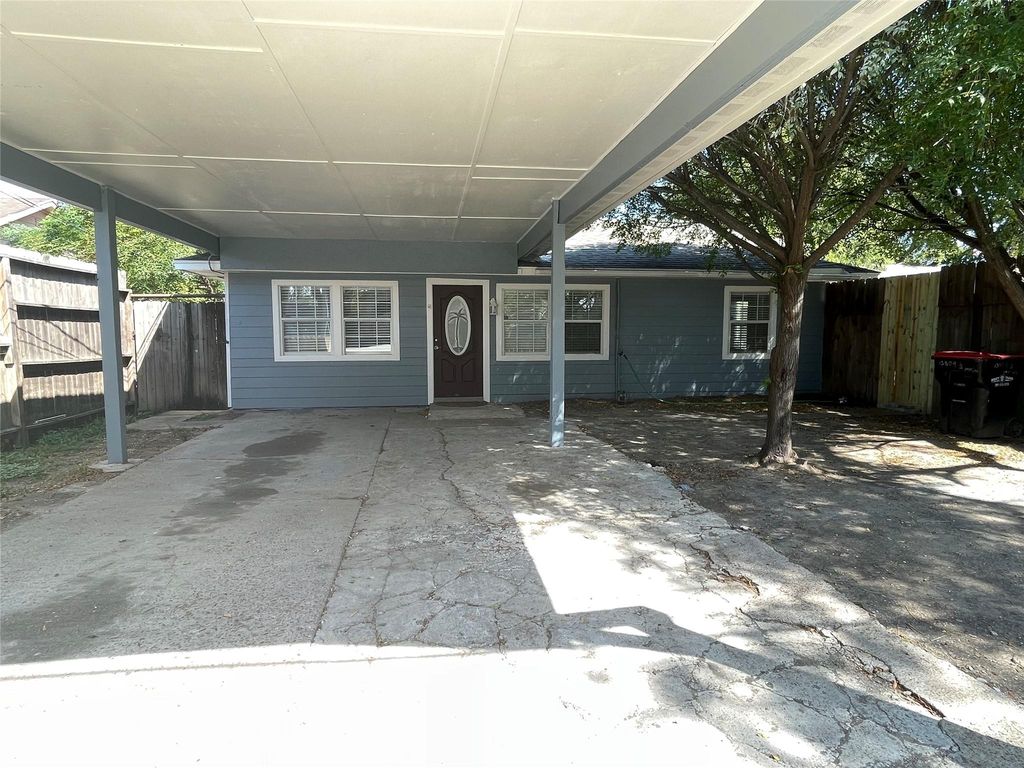 13809 Hershe Street, Houston, TX 77015