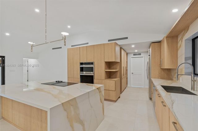 12940 SW 73rd Ave, Pinecrest, FL 33156