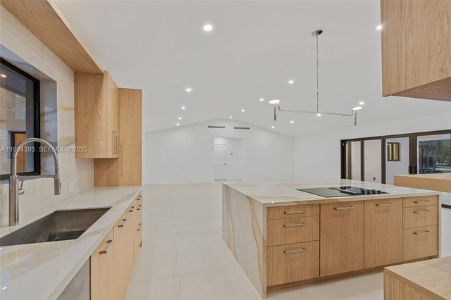 12940 SW 73rd Ave, Pinecrest, FL 33156