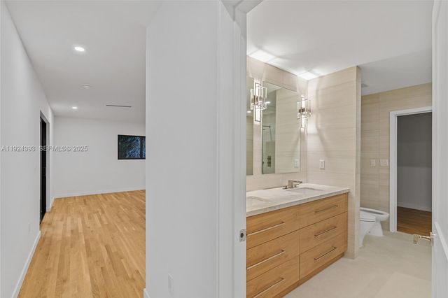 12940 SW 73rd Ave, Pinecrest, FL 33156