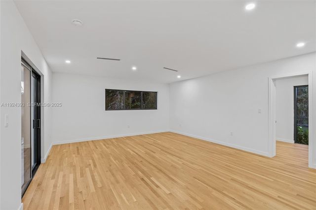 12940 SW 73rd Ave, Pinecrest, FL 33156