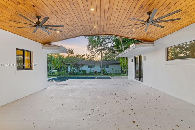 12940 SW 73rd Ave, Pinecrest, FL 33156