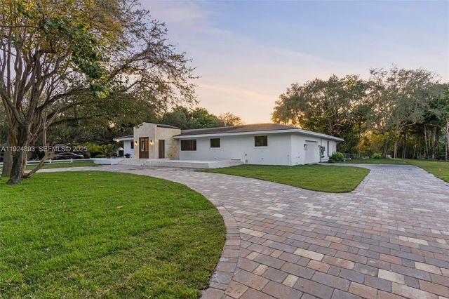 12940 SW 73rd Ave, Pinecrest, FL 33156