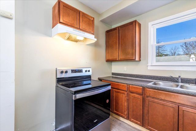 906 Front AVE, Salem, VA 24153