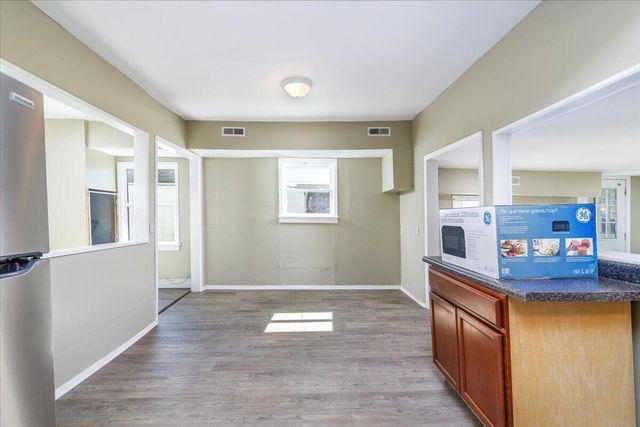 906 Front AVE, Salem, VA 24153