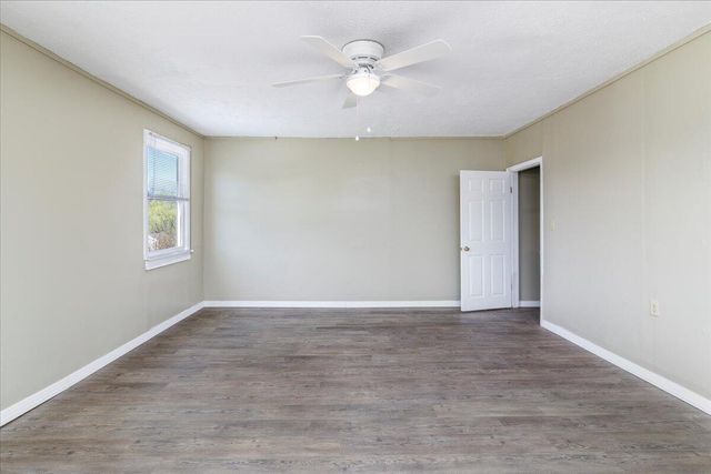 906 Front AVE, Salem, VA 24153