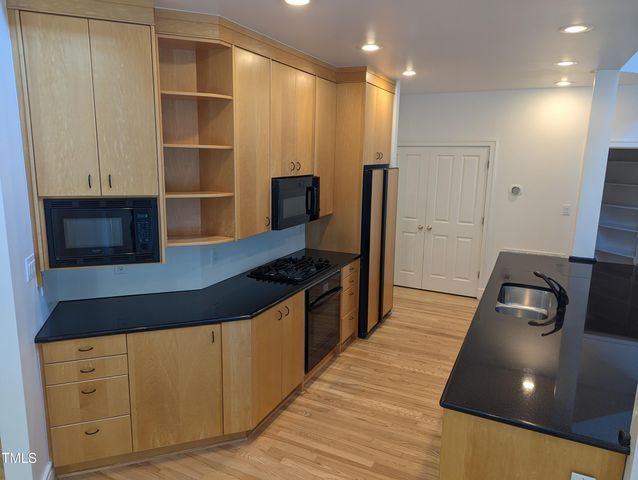 1011 Wood Sage Drive, Chapel Hill, NC 27516