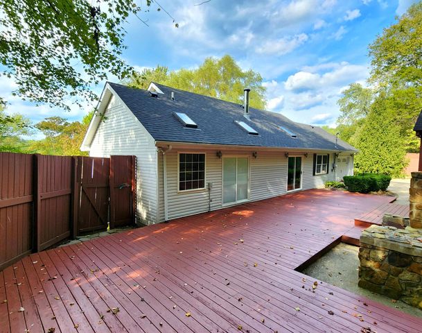 95 Hilltop Estates Road, Morehead, KY 40351