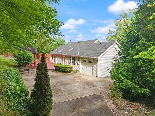 95 Hilltop Estates Road, Morehead, KY 40351