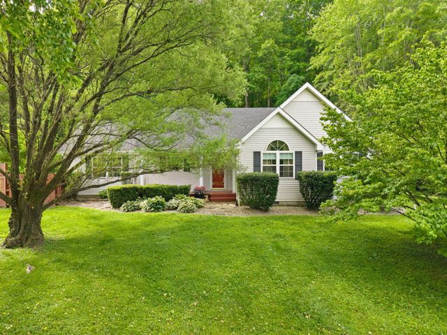 95 Hilltop Estates Road, Morehead, KY 40351