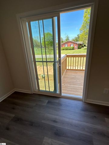 102 Verdant Leaf Way, Greenville, SC 29617