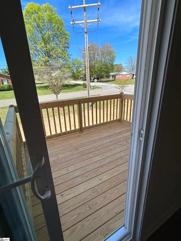 102 Verdant Leaf Way, Greenville, SC 29617