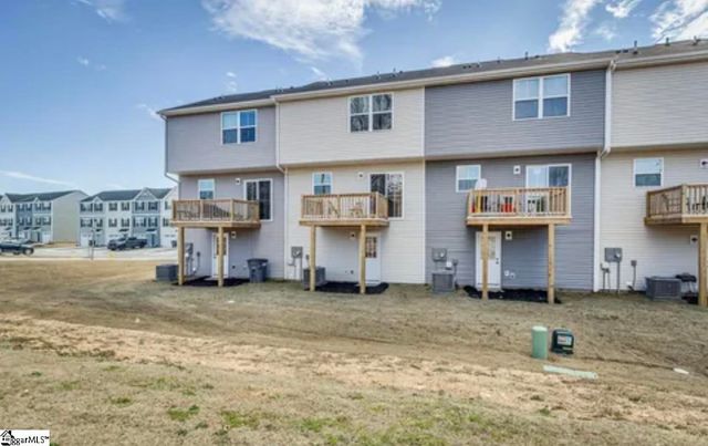 102 Verdant Leaf Way, Greenville, SC 29617