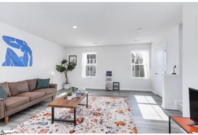 102 Verdant Leaf Way, Greenville, SC 29617