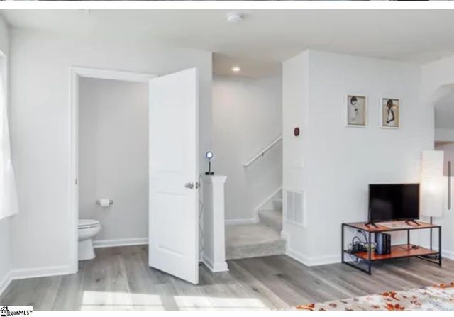 102 Verdant Leaf Way, Greenville, SC 29617