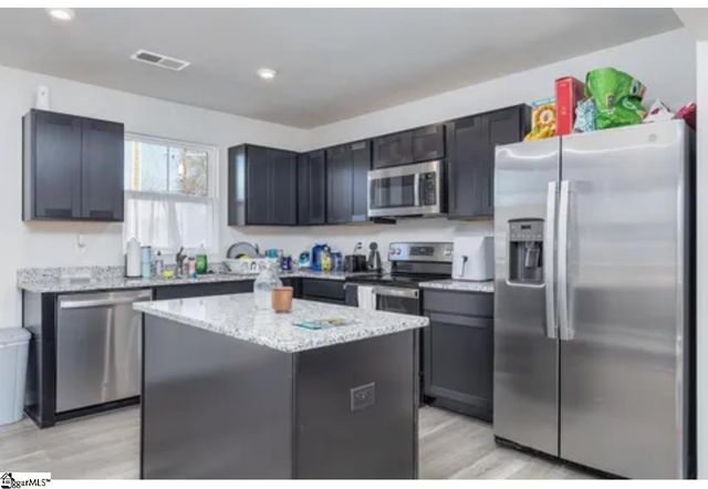 102 Verdant Leaf Way, Greenville, SC 29617