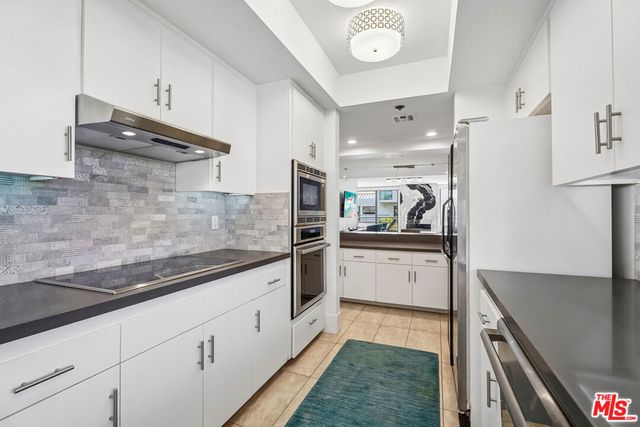 2930 Neilson Way 505, Santa Monica, CA 90405
