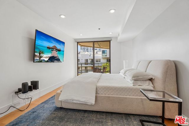 2930 Neilson Way 505, Santa Monica, CA 90405