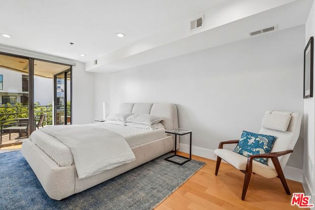 2930 Neilson Way 505, Santa Monica, CA 90405