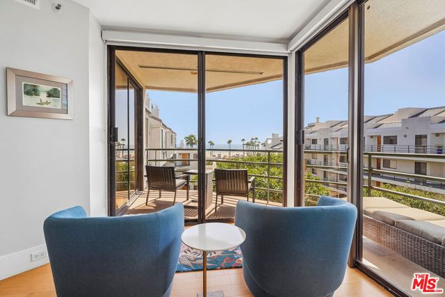 2930 Neilson Way 505, Santa Monica, CA 90405