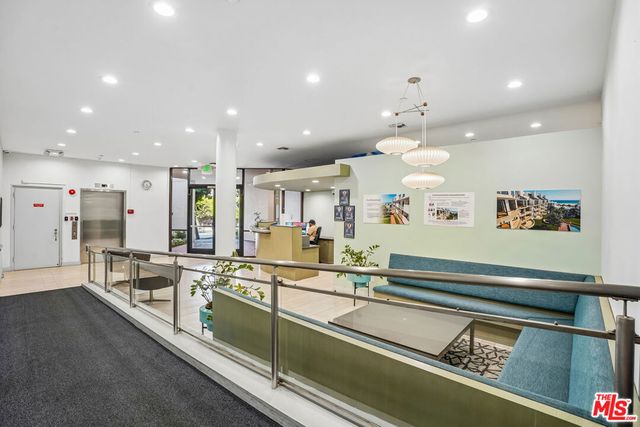 2930 Neilson Way 505, Santa Monica, CA 90405