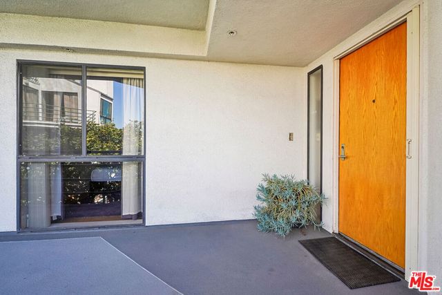 2930 Neilson Way 505, Santa Monica, CA 90405