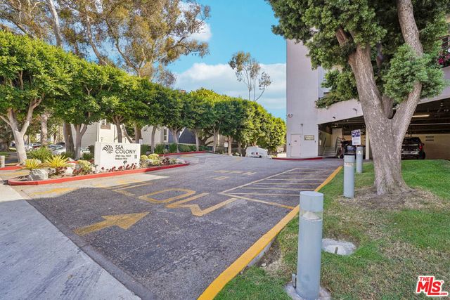 2930 Neilson Way 505, Santa Monica, CA 90405