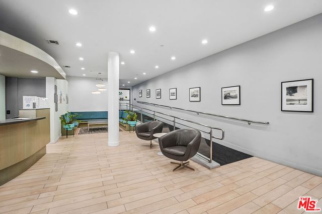 2930 Neilson Way 505, Santa Monica, CA 90405