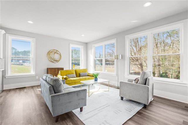 97 Fairfield NW Place, Atlanta, GA 30314