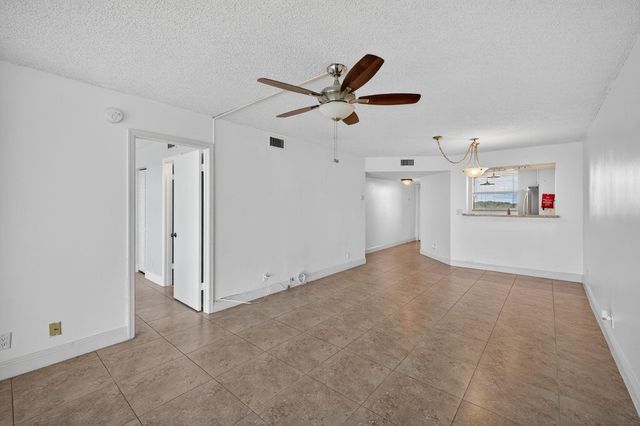 115 Lake Emerald Drive 403, Oakland Park, FL 33309