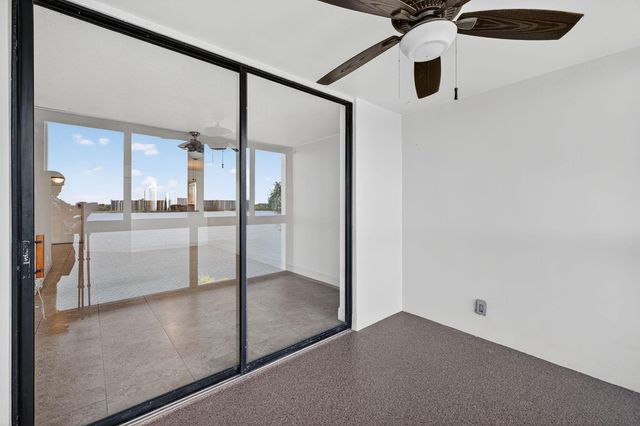 115 Lake Emerald Drive 403, Oakland Park, FL 33309