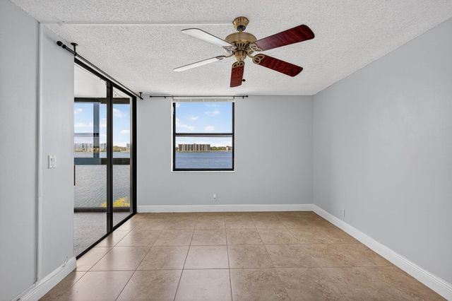 115 Lake Emerald Drive 403, Oakland Park, FL 33309