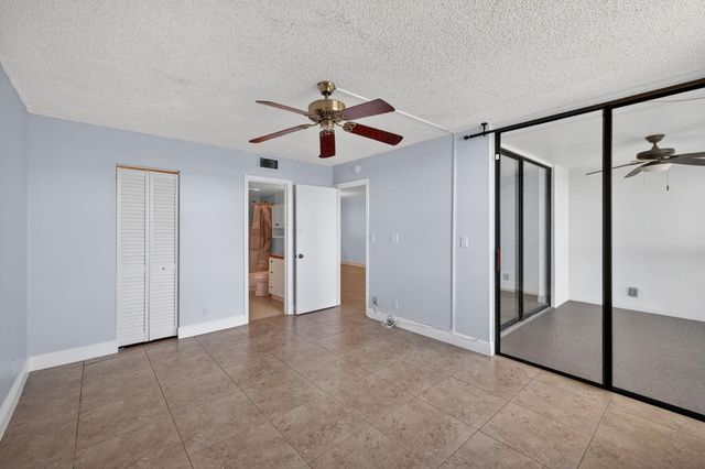 115 Lake Emerald Drive 403, Oakland Park, FL 33309