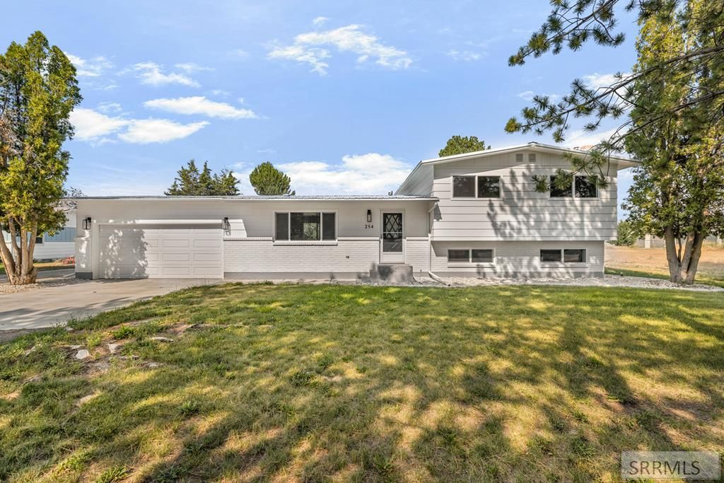254 S Ammon Road, Idaho Falls, ID 83403