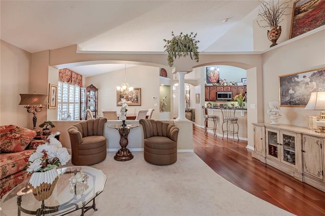 583 LISA KAREN CIRCLE, Apopka, FL 32712