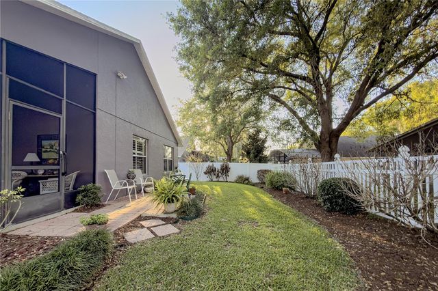 583 LISA KAREN CIRCLE, Apopka, FL 32712