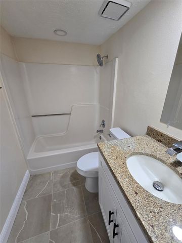 10405 N ARDEN AVENUE A, Tampa, FL 33612