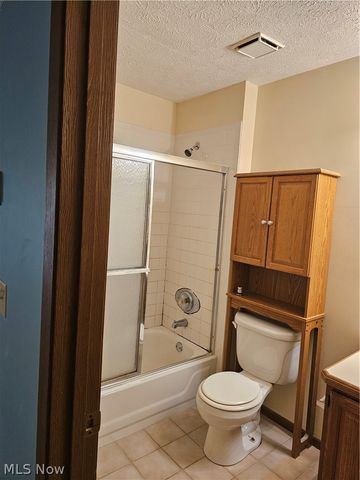 8605 Scenicview Drive 203, Broadview Heights, OH 44147