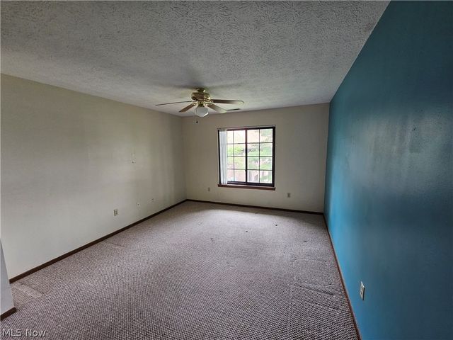 8605 Scenicview Drive 203, Broadview Heights, OH 44147