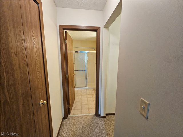 8605 Scenicview Drive 203, Broadview Heights, OH 44147