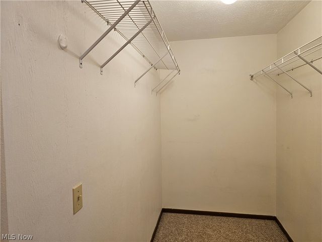 8605 Scenicview Drive 203, Broadview Heights, OH 44147