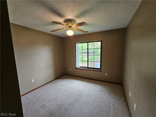 8605 Scenicview Drive 203, Broadview Heights, OH 44147