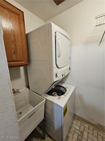 8605 Scenicview Drive 203, Broadview Heights, OH 44147