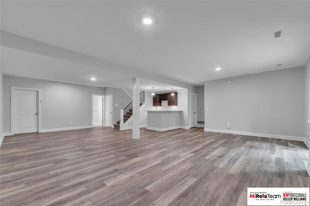 1909 Egret Pointe, Genoa Township, MI 48843